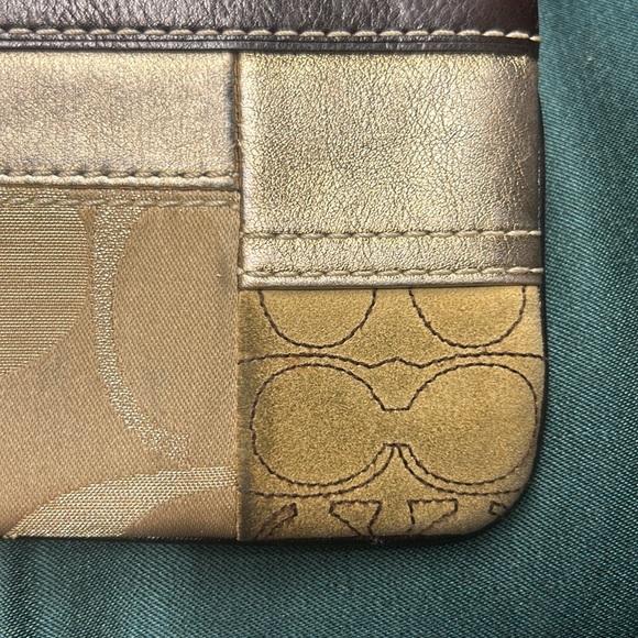COACH used Patch Wristlet - Picture 4 of 8